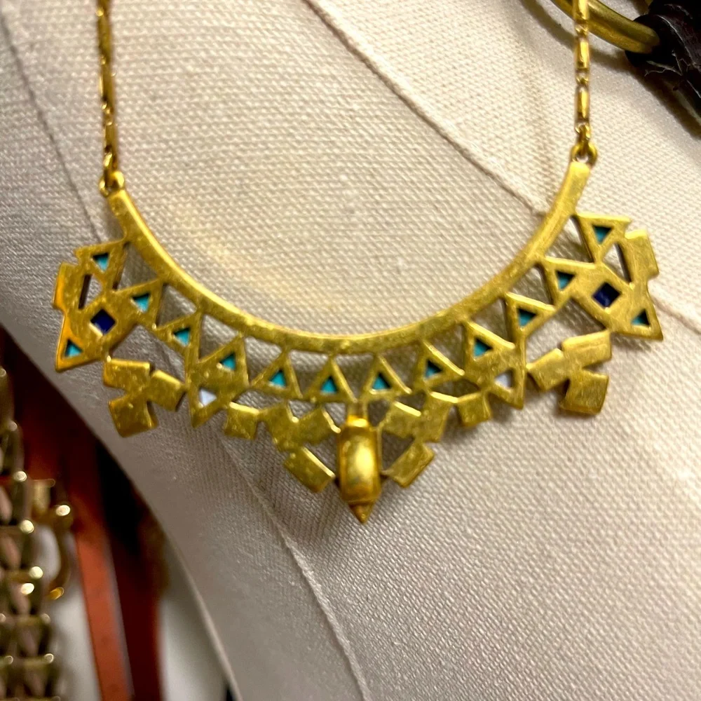 STELLA & DOT Brushed Brass Convertible cut stone Statement Necklace - Picture 3 of 6
